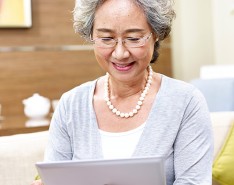 senior using tablet