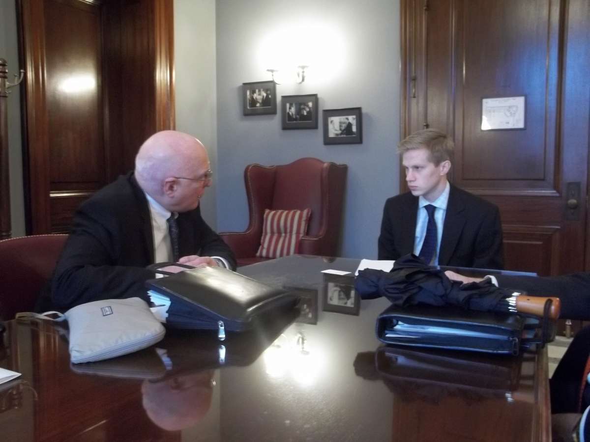 Michael Hamilton, executive director of the Alabama Durable Medical Equipment Association, talks with Andrew Newton, a legislative assistant for Sen. Richard Shelby, R-Ala.